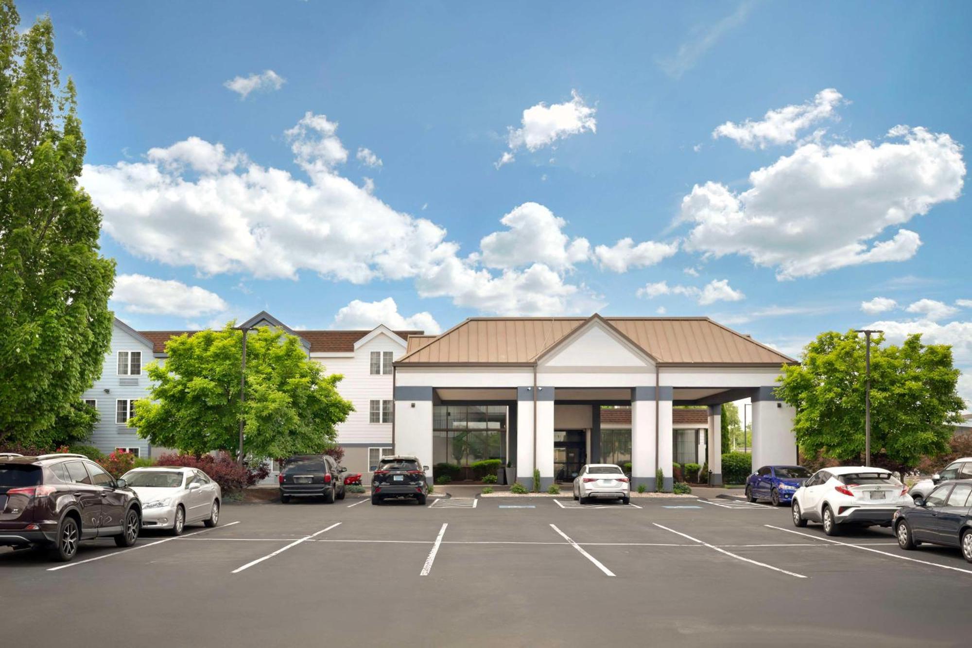 Best Western Hartford Hotel&Suites Exterior foto